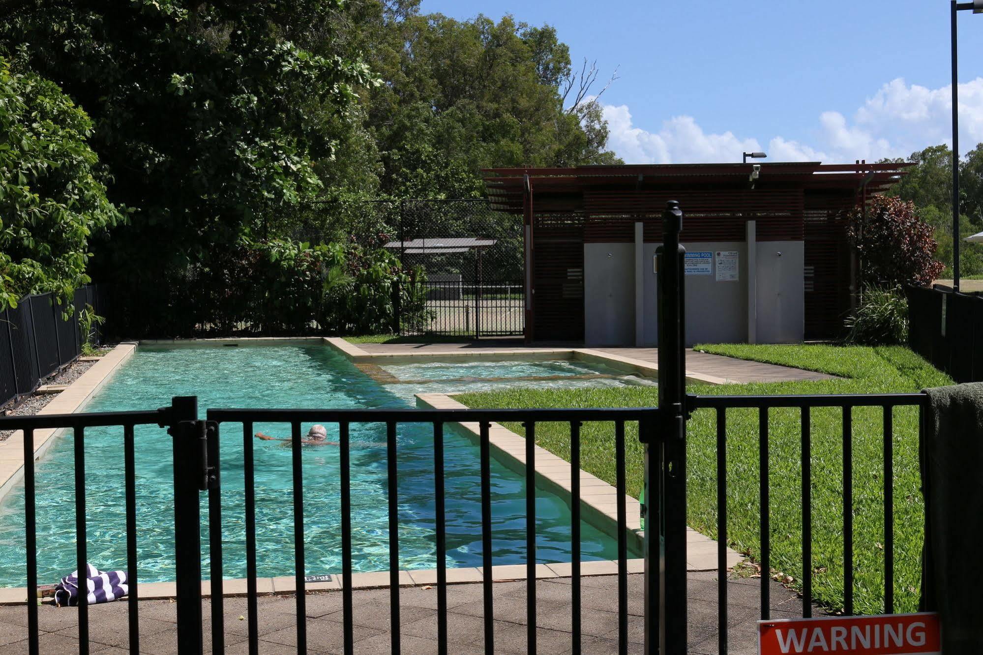 טריניטי ביץ' Blue Lagoon Resort מראה חיצוני תמונה
