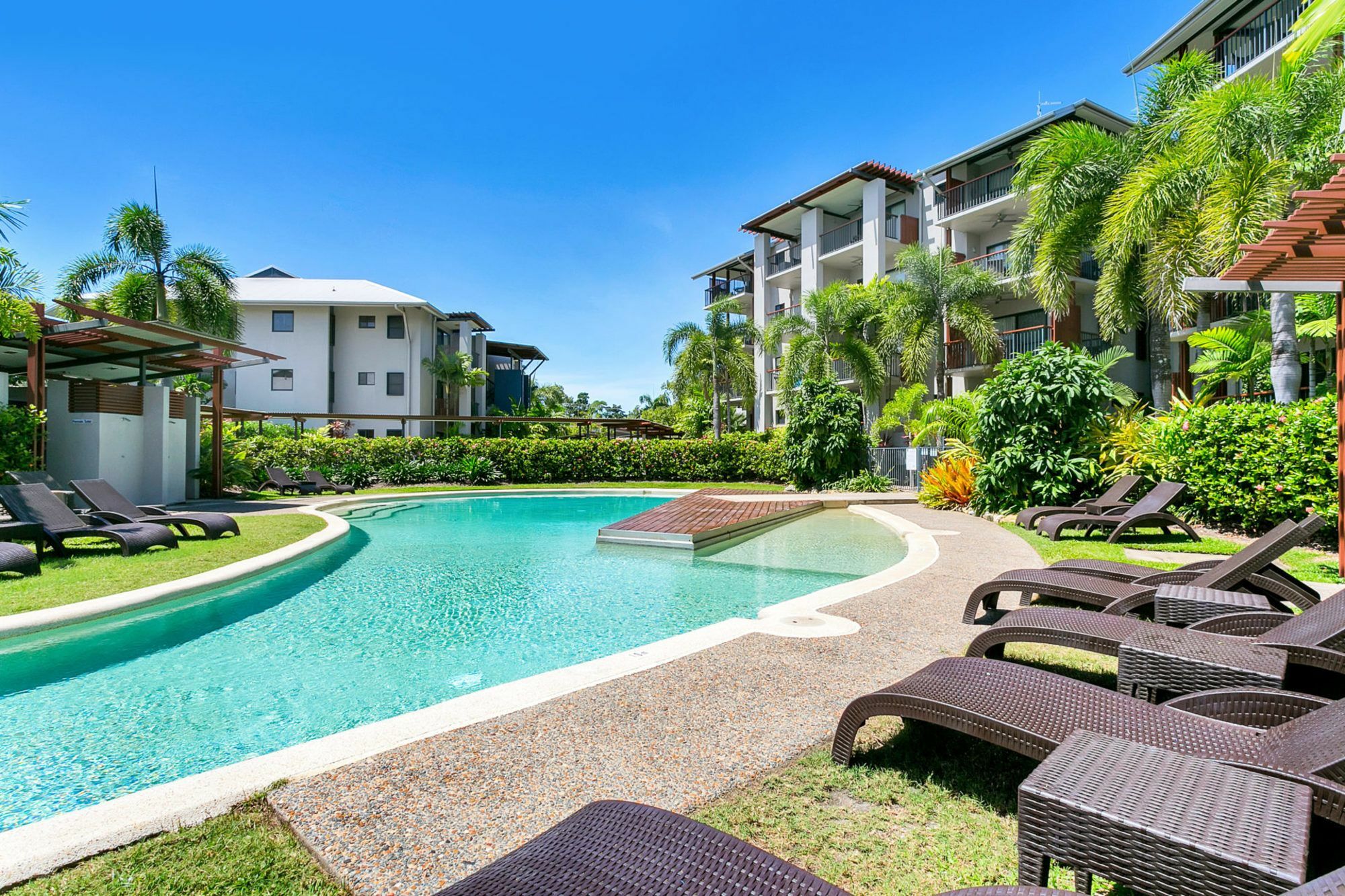 טריניטי ביץ' Blue Lagoon Resort מראה חיצוני תמונה